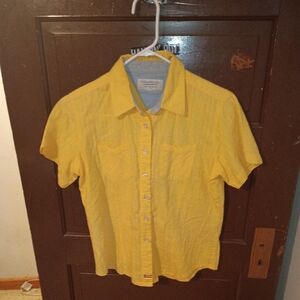 EUC Wrangler Blues Shirt Sleeve Yellow Button Down Top
